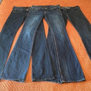 Women’s blue jeans